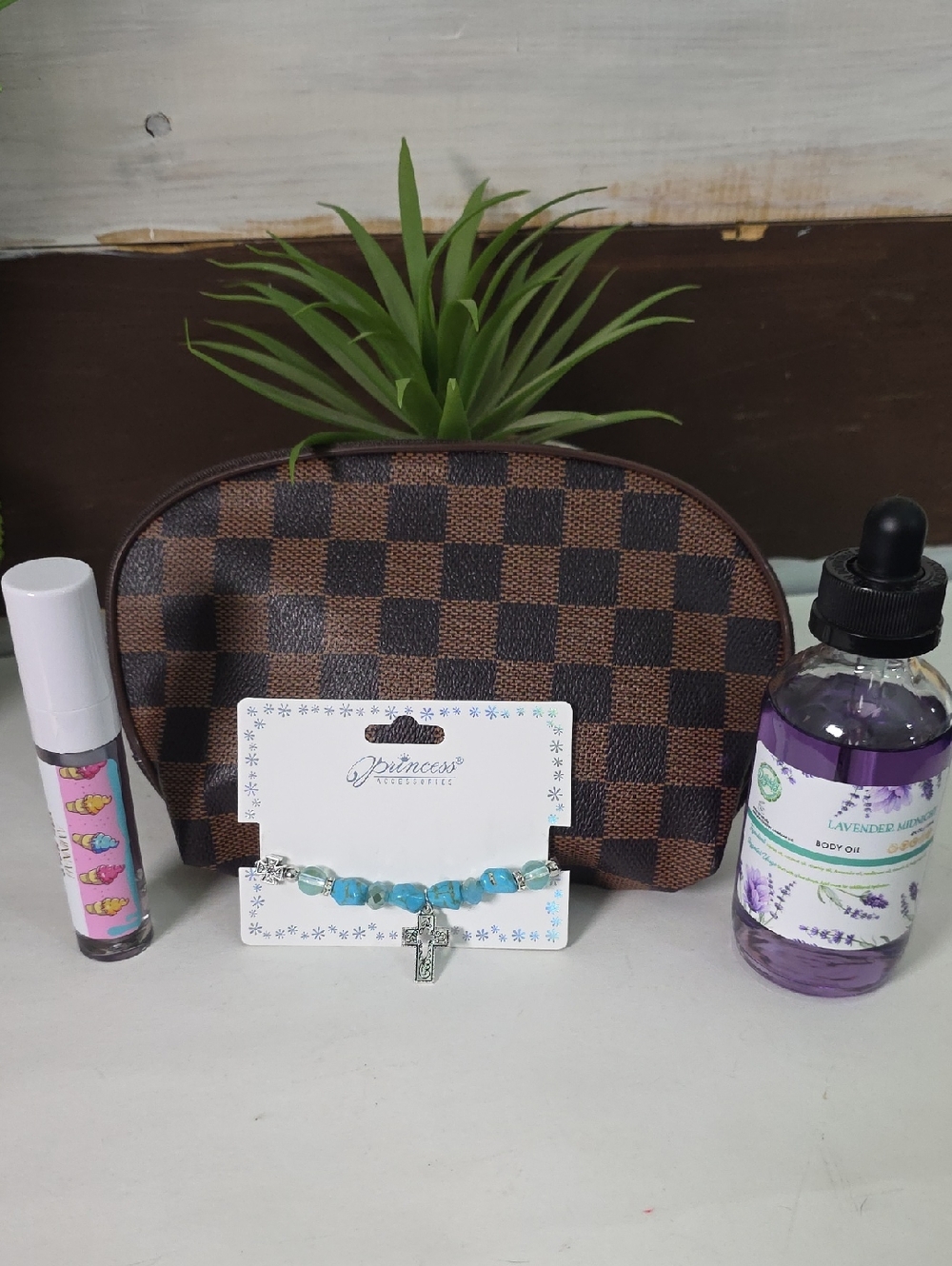 Brown checkered pouch, aminah, cross bundle